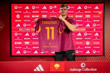 ✅ Le UFFICIALI delle gare delle 15: Gudmundsson dal 1′, c’è Tsimikas. La scelta su Ferguson e Castro