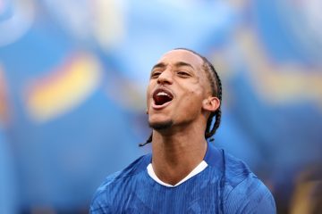 ✅ Le UFFICIALI di Chelsea-Barça: titolari de Jong e Estevao, Joao Pedro in panchina!