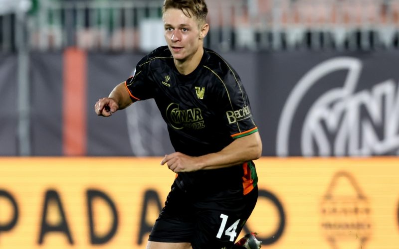 ⚔️ Derby dell’Appennino per Nicolussi Caviglia: Bologna e Fiorentina in contatto con il Venezia 📲