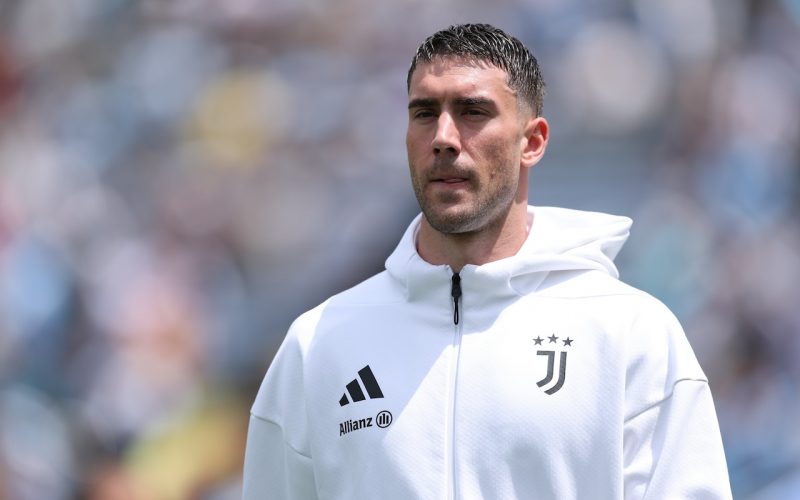 🤑 Vlahovic apre al Milan, ma Furlani ritiene l’operazione troppo costosa: le ultime