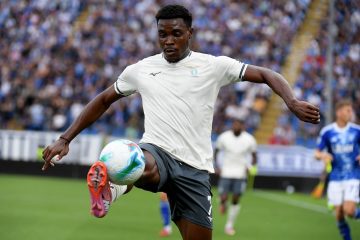 😬 Lazio, Sarri non convinto da Dele-Bashiru: esclusione dalla lista in vista?
