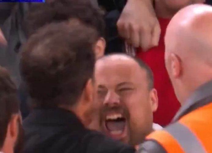 💥 Rimonta Atletico, poi il 3-2 di Van Dijk. Liverpool folle, Simeone vs tifoso e 🟥