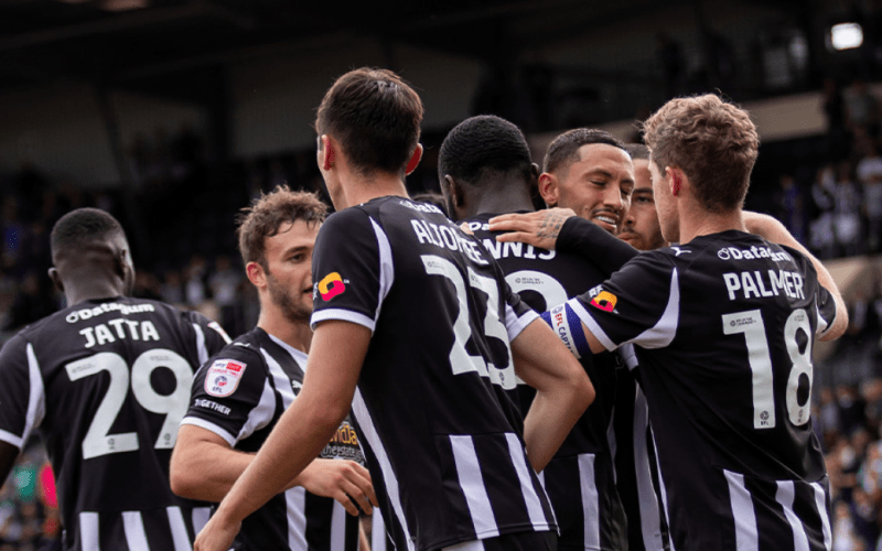 🤩 Il Notts County completa il calcio inglese: il record STRAORDINARIO