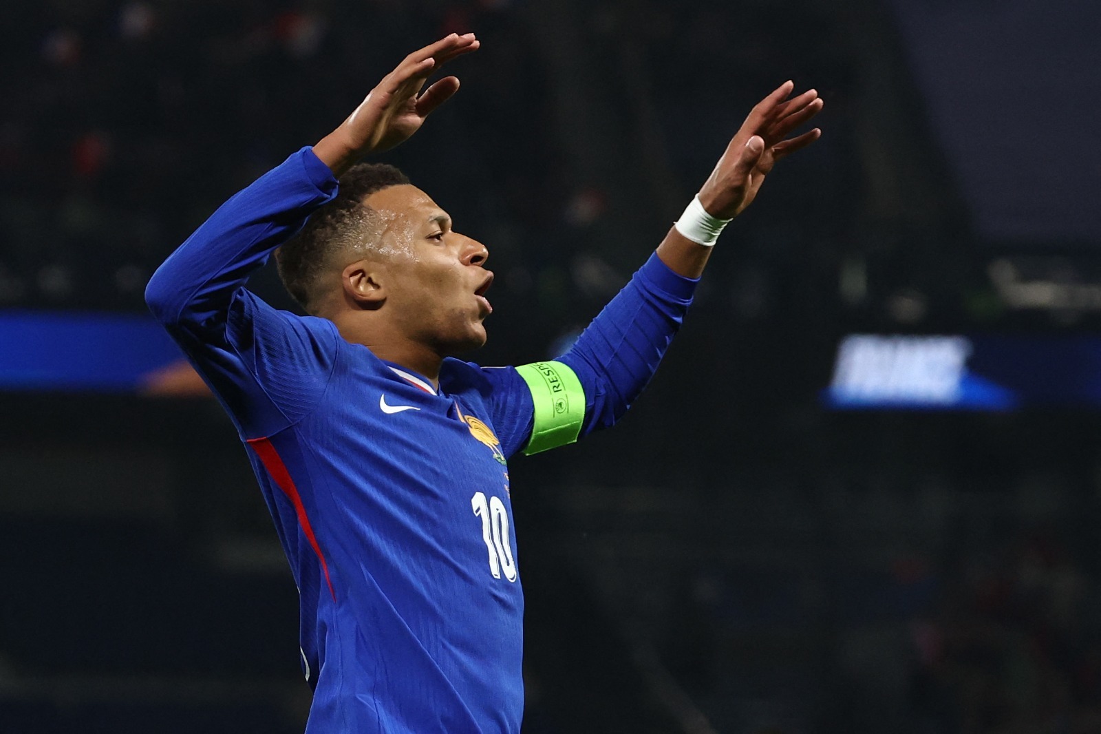 😂 Mbappé: “Ho suonato il flauto. Se segno all’esordio col Senegal esulterò mimandone la mossa”