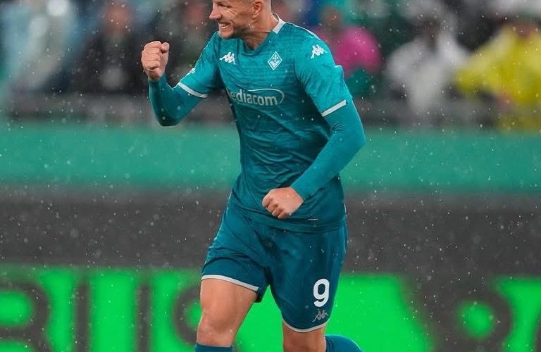 💥 Dzeko: “Noi meglio con due punte!”. Pioli risponde: “Sa dov’è il mio ufficio”