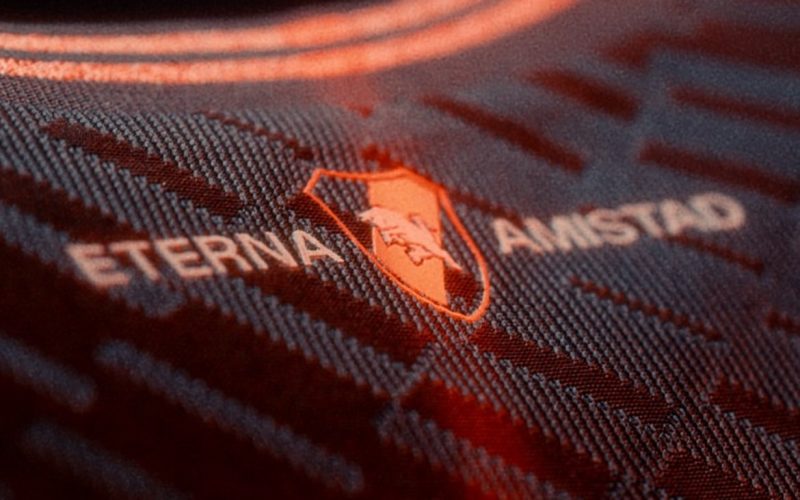 🎥 “Eterna amistad”, il Toro omaggia i fratelli del River Plate: la terza maglia è 🥹