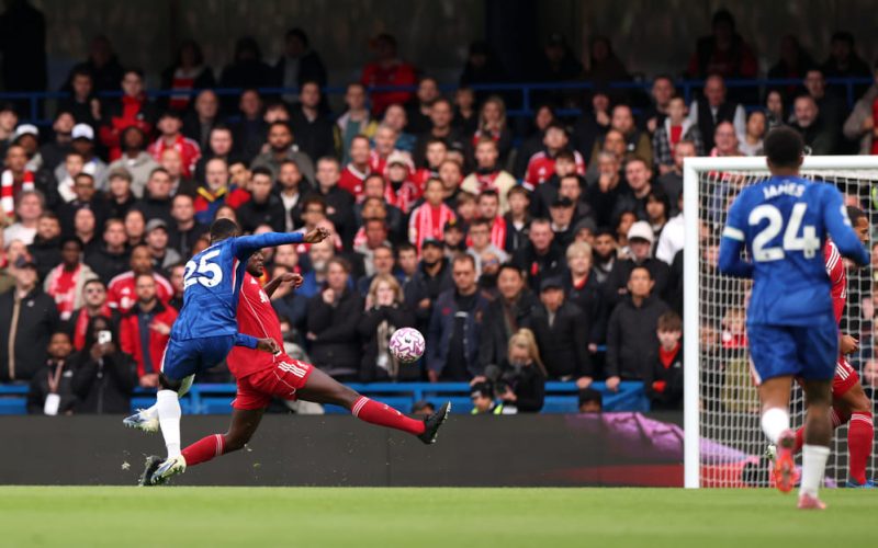 🔥 Estêvão fa impazzire il Chelsea al 95′: Liverpool KO! Il dato su Caicedo è 🤯