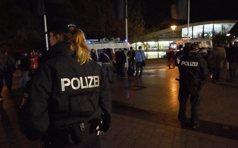 Napoli, 230 tifosi fermati ed espulsi da Eindhoven! Cosa è successo e i motivi della decisione