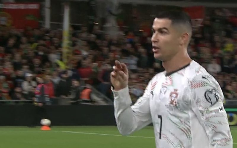 😱 CR7, che combini? Gomitata da 🟥 con l’Irlanda, poi provoca i tifosi