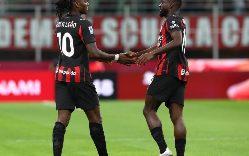 🫂 Erroraccio e fischi per Fofana, Leão lo abbraccia anche su IG: “Insieme, non importa chi è contro di noi”