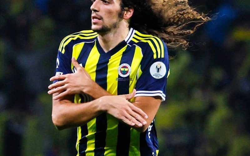 🏆 Il Fenerbahçe conquista la Supercoppa turca: battuto il Gala, già decisivo Guendouzi