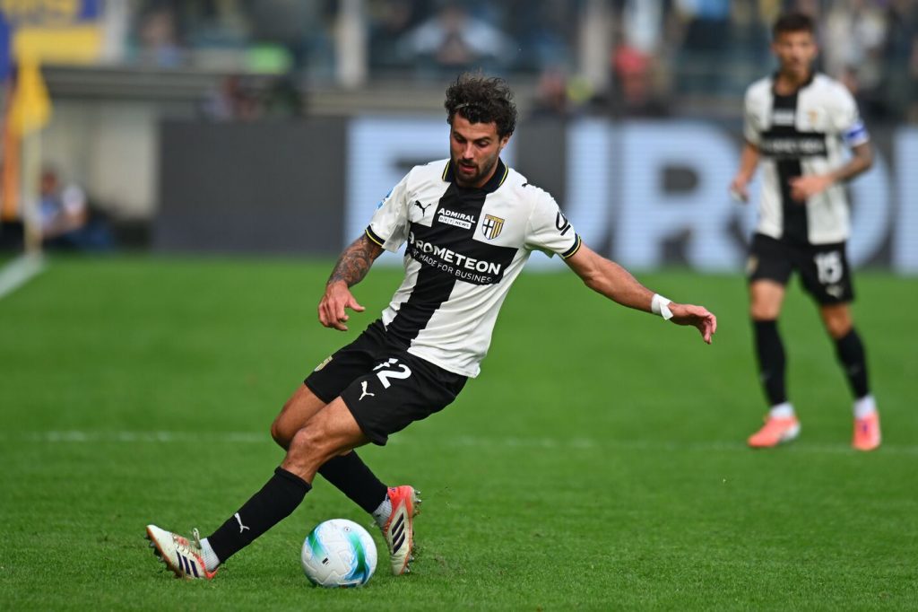 🔄 Cagliari e Parma lavorano allo scambio Cutrone-Luvumbo: le ultime