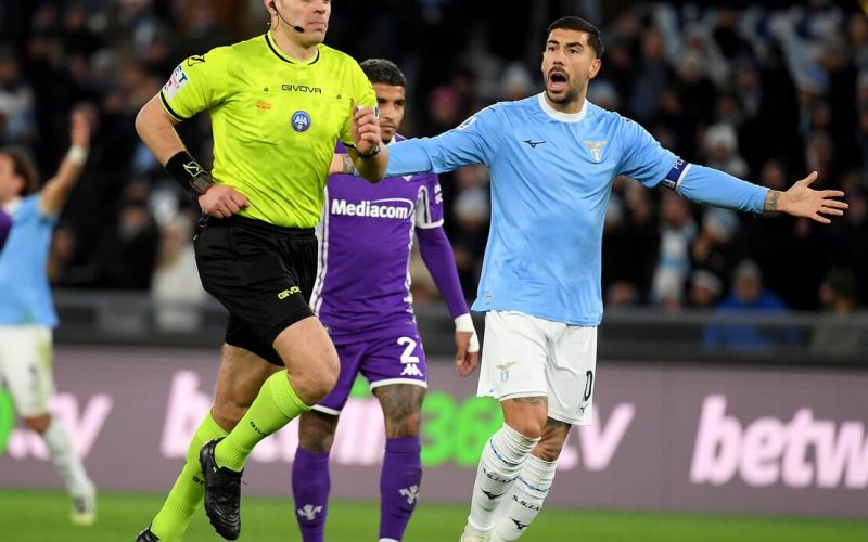 🔴 Niente rigore su Gila: Sozza e il VAR Pezzuto verso lo stop! Polemiche a Napoli, ma Rocchi promuove Marchetti