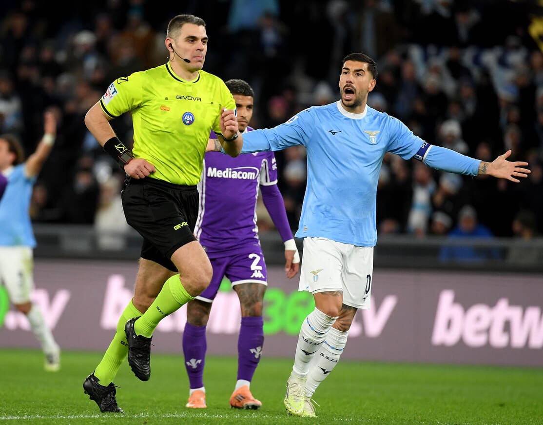 📋 Serie A, le designazioni arbitrali per la 34^ giornata: big match a Sozza, a Napoli c’è Doveri