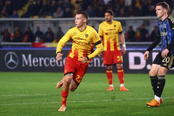 🤕 Lecce, trauma contusivo alla spalla per Camarda: i tempi di recupero