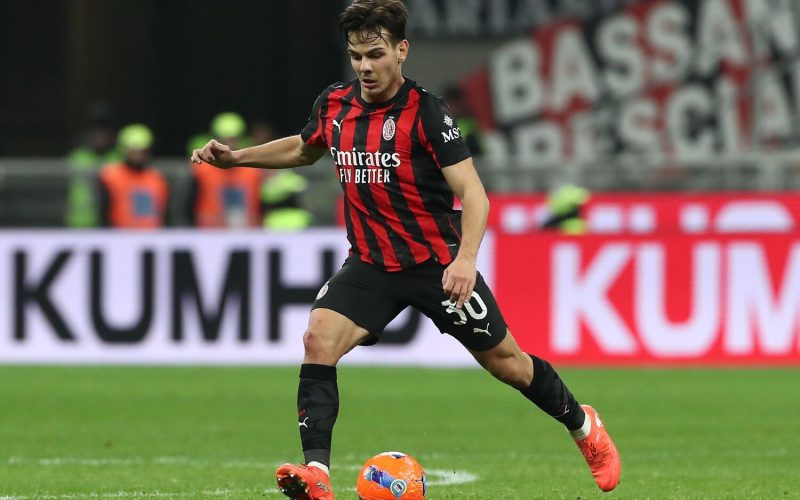 🗣️ Jashari: “Il Milan deve stare in Champions, arrabbiati di poterla solo guardare”