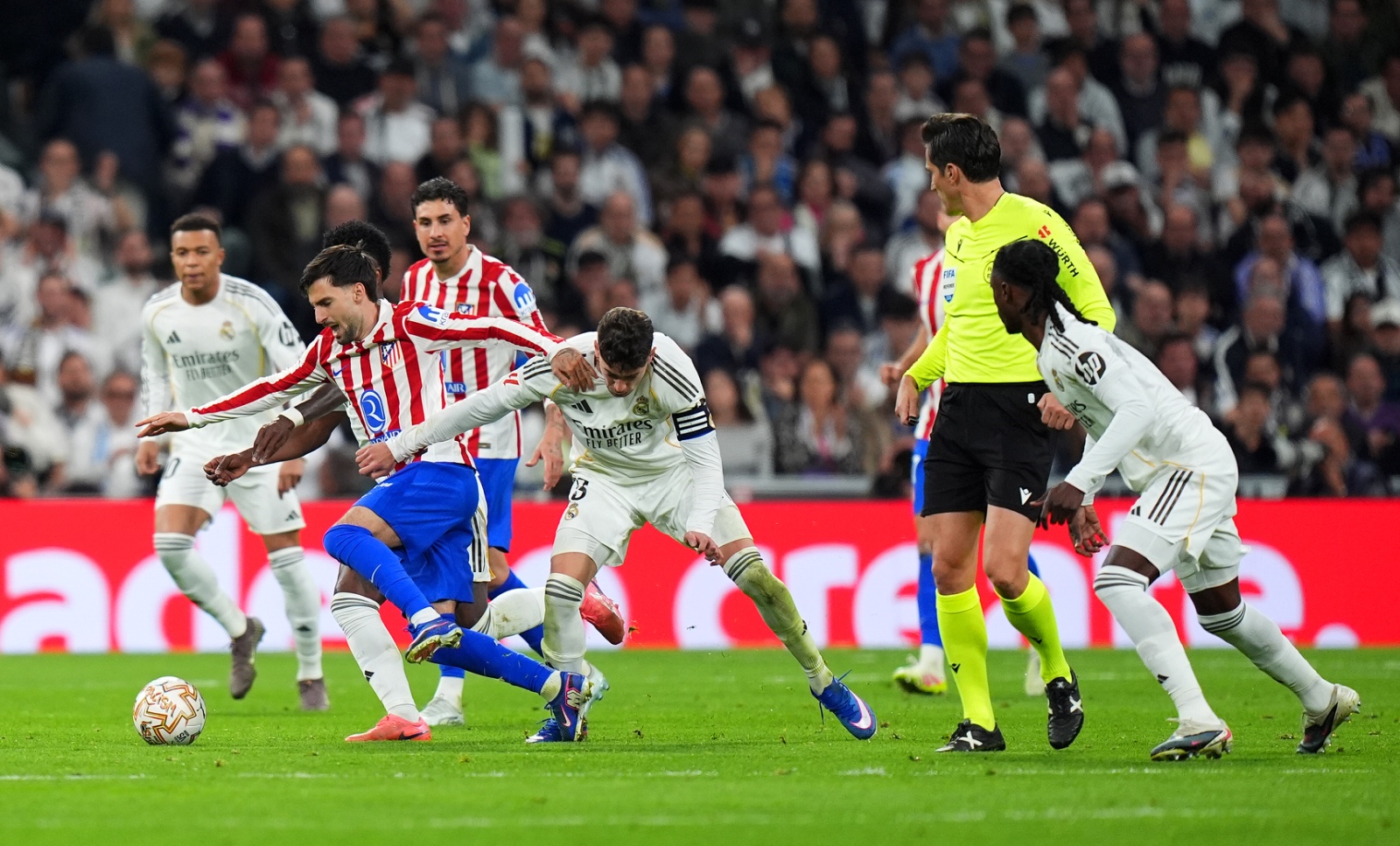 💣 Valverde 🟥 e una giornata OUT. L’Atletico non ci sta: “Il Real influenza le decisioni del Giudice Sportivo”