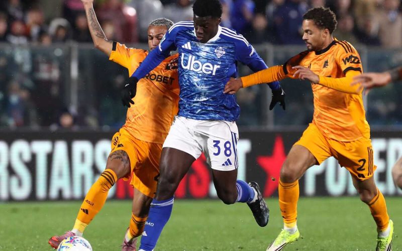 😡 Gasp ATTACCA: “Wesley? Non c’è niente, il Como lo fa spesso!”. Marelli: “Al massimo contatto con il fianco. Le gambe non si toccano”