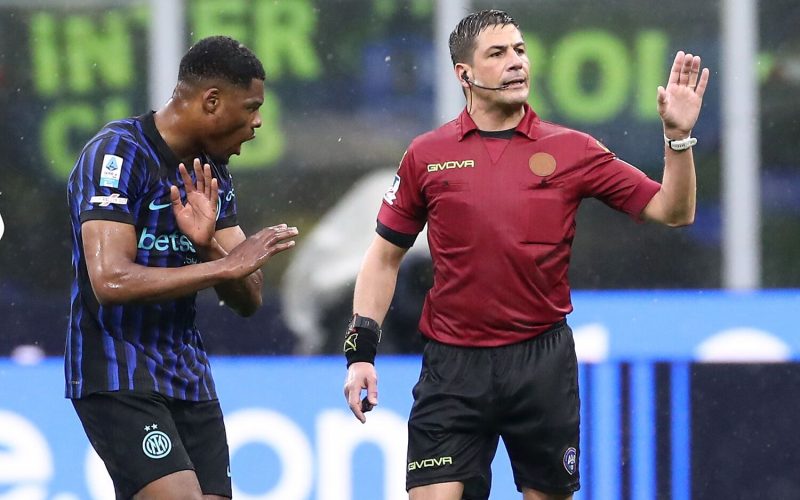 ❗ Manganiello a Dumfries dopo il gol di Krstovic: “Avete ancora 10 minuti per poter vincere, vai!”