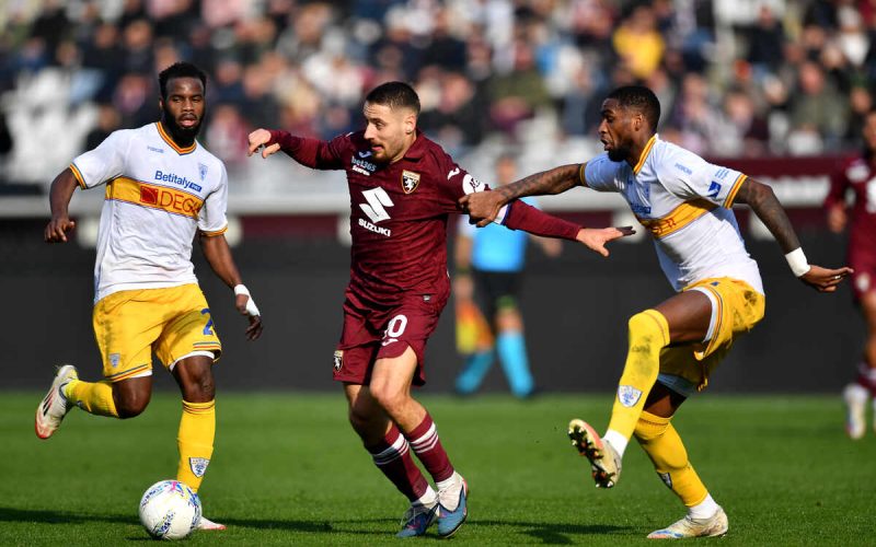 ❓ Vlasic al bivio: sarà rinnovo o addio al Torino? La situazione