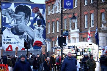 🚨 Tifosi fanno il saluto nazista in CL: il Tottenham li bandisce a vita e viene sanzionato dalla UEFA