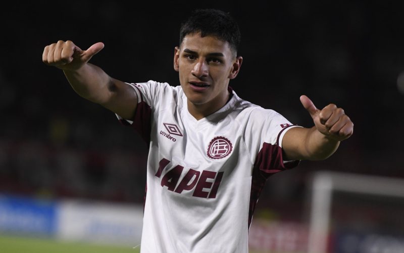 👀 Il Genoa mette gli occhi su Medina del Lanus: le ultime