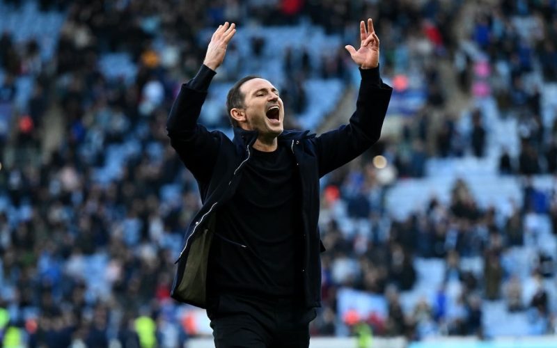 🤩 Lampard ce l’ha fatta! Il suo Coventry torna in Premier 25 anni dopo