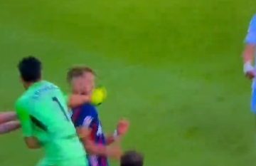 😱 Andrada, ma che fai? L’intervento del portiere del Saragozza è ASSURDO