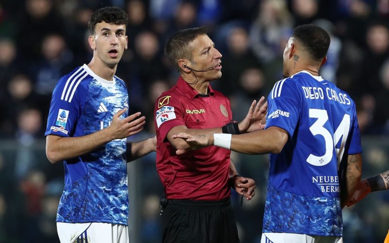 🖥️ OPEN VAR: “Rigore Como da togliere, Bonny va solo in opposizione. Buongiorno? Mano non punibile”