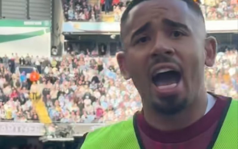🔥 Un tifoso del City urla “traditore” all’ex Gabriel Jesus: lui replica “ho vinto 11 titoli qui”