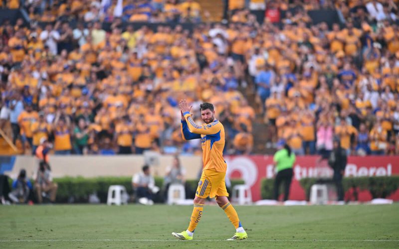 🤯 Tributo INCREDIBILE dei tifosi del Tigres per Gignac! Il video 🎥