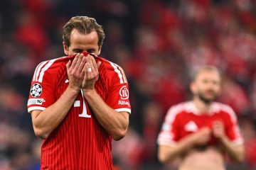 😰 Maledizione Kane e polemiche sull’arbitraggio: Bayern-PSG e finale, le reazioni social