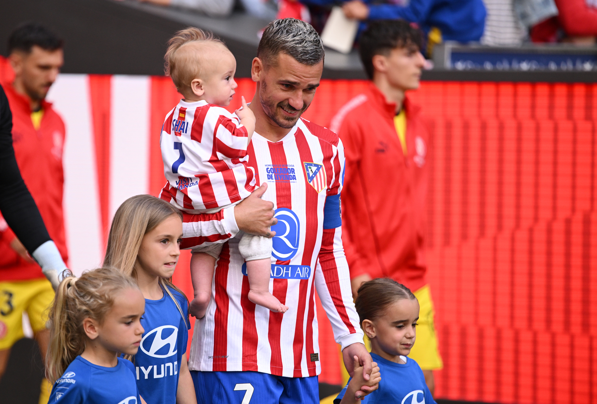 📲 La fine di un’epoca: dal 100° assist alla maglia speciale passando per altre scuse. Griezmann saluta l’Atetico Madrid