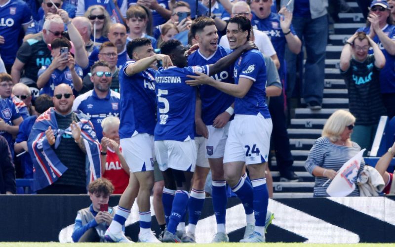 🔥 L’Ipswich Town torna subito in Premier League: 3 promozioni in 4 anni. Il dato è 🤯