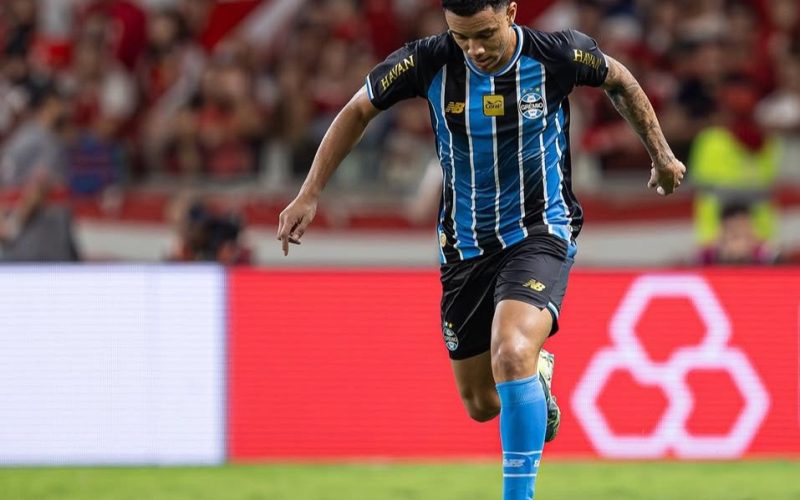 🔥 La Fiorentina batte un colpo in difesa: in arrivo Viery dal Gremio