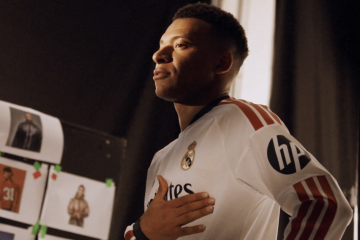 📸 Il Real presenta la prima maglia: “La nostra identità è l’eleganza”
