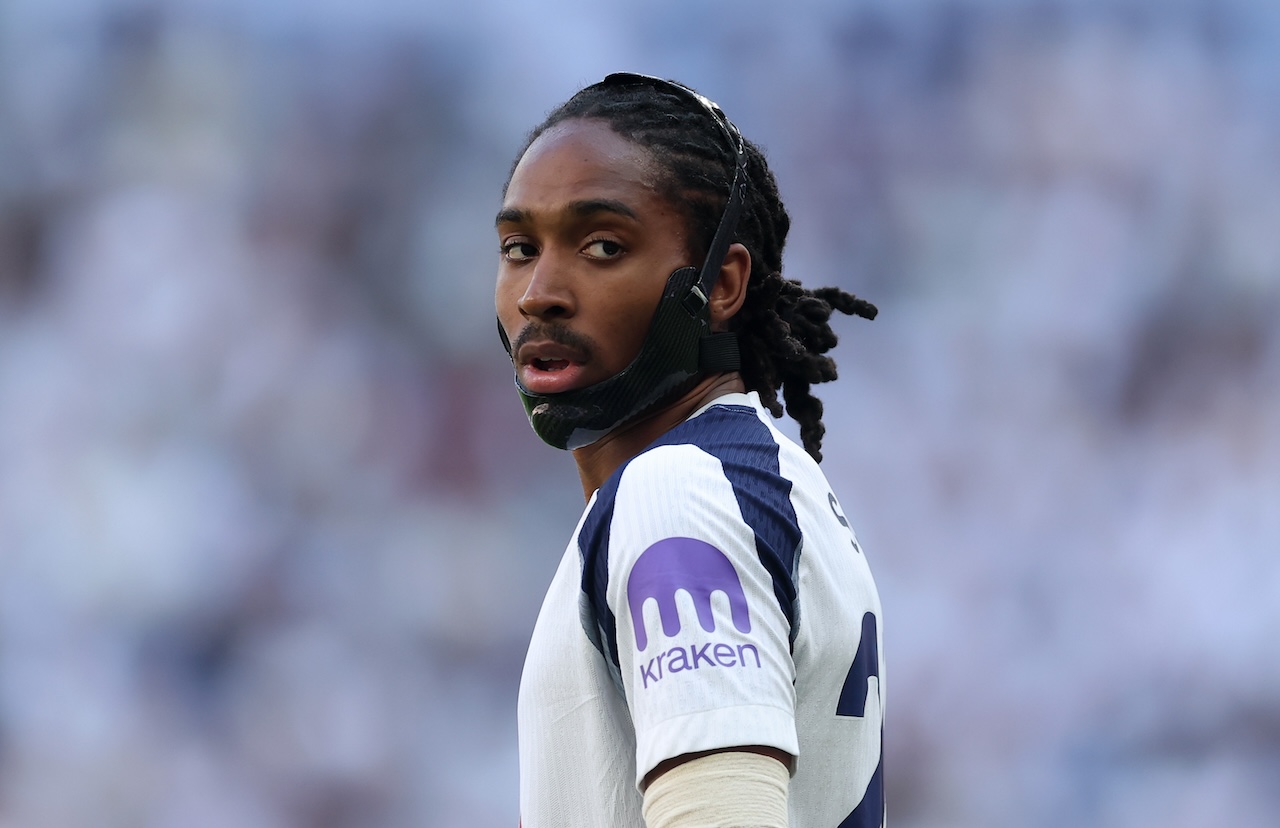 🚨 L’Inter rompe gli indugi: offerti 30 milioni per Spence! Il Tottenham ne chiede di più