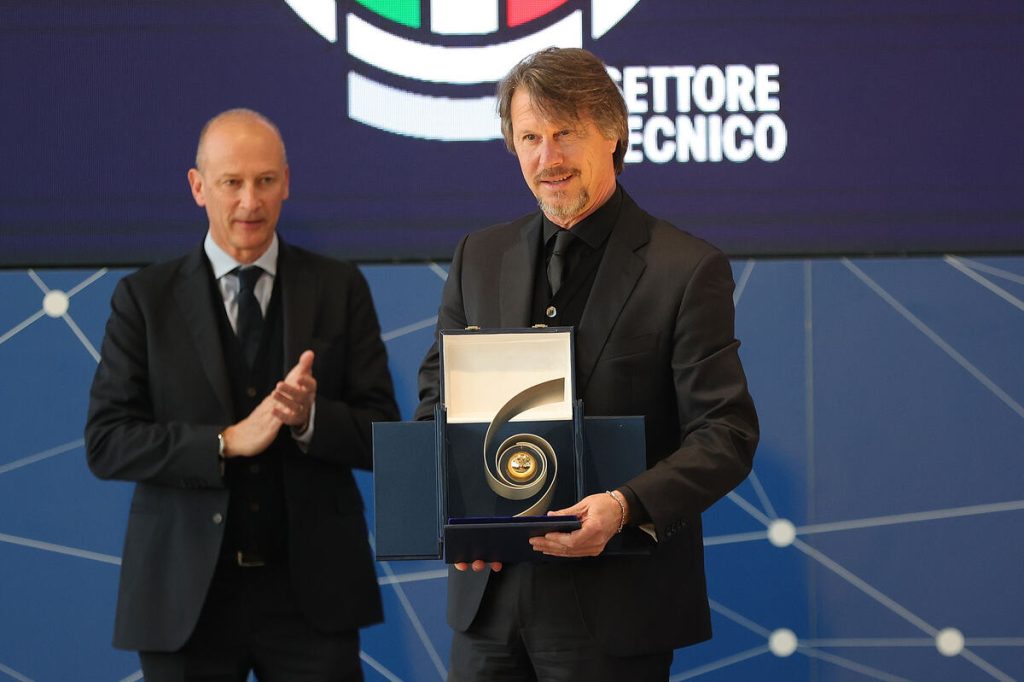 🧨 Il Sassuolo vuole un nuovo terzino: piace l’ESOTICO Alejandro Hernandez! Le ultime