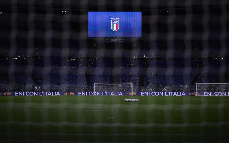 😱 Proteste dei tifosi davanti all’hotel in cui si eleggerà il nuovo presidente FIGC: l’accaduto
