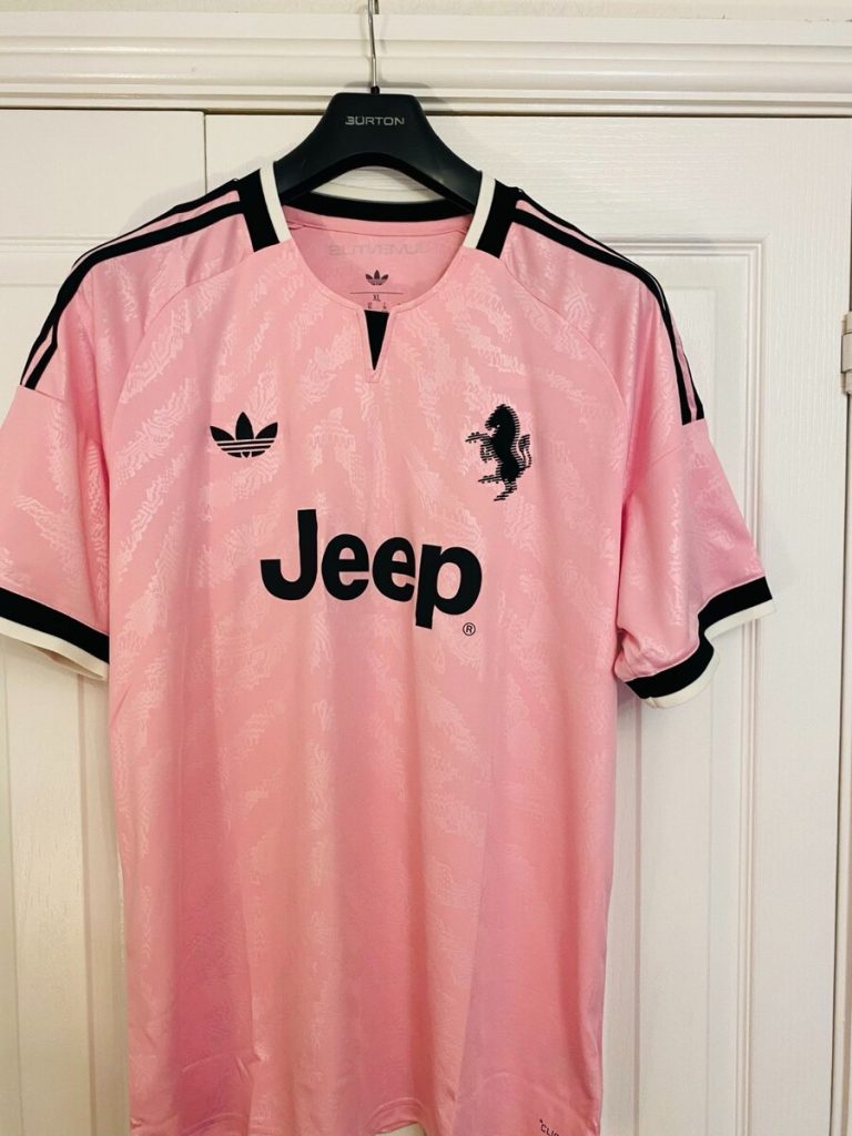 📸 Svelate le nuove maglie da trasferta di Juventus e Inter: i dettagli