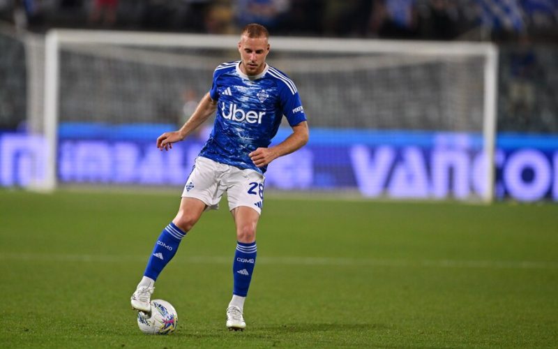 ✔️ UFFICIALE | Como, Smolcic rinnova fino al 2031: “Sono migliorato tanto grazie a Fabregas. La scorsa stagione è stata incredibile”