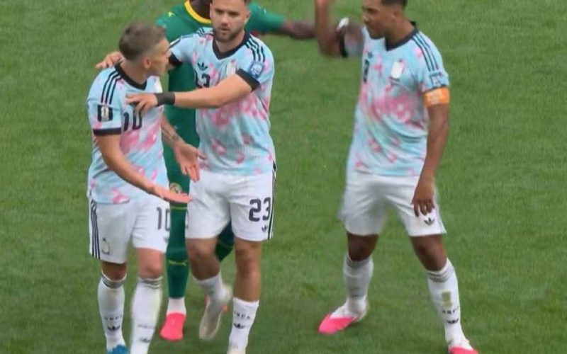 🤯 Trossard-Tielemans, incredibile litigio durante Belgio-Senegal: interviene Lukaku! 📸