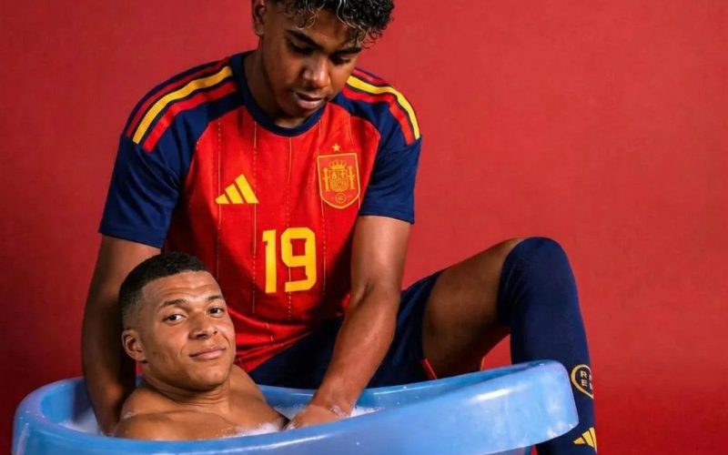 📲 Maledizione, pianti sugli spalti e memes: le reazioni social di Francia-Spagna