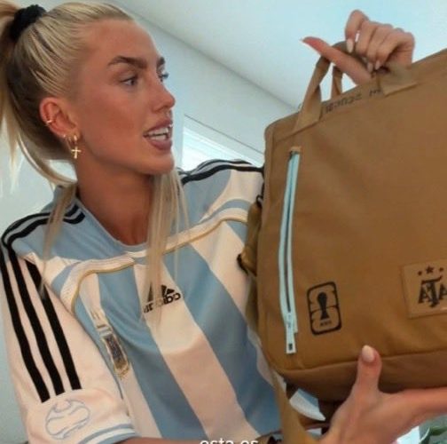 Zaino, borraccia e kit per il mate: i regali di Messi ai suoi compagni