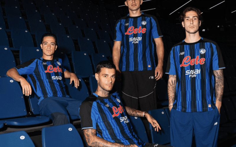 📸 Tra tradizione e contemporaneità: l’Atalanta presenta la nuova maglia home