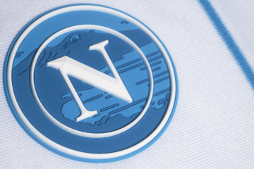 🔥 Il legame con l’Argentina e il segno di Maradona : la seconda maglia del Napoli è 🤩