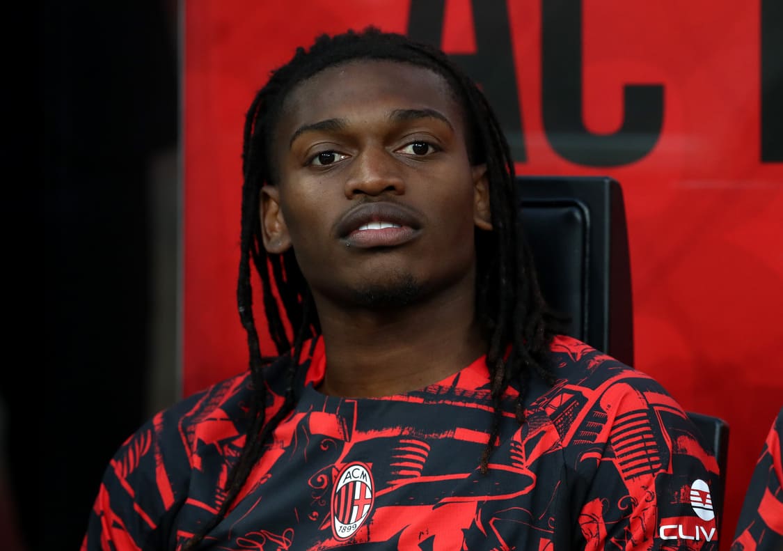 🔴⚫️ Leao è tornato! Il Milan prova a “convincerlo”: un club alza il pressing