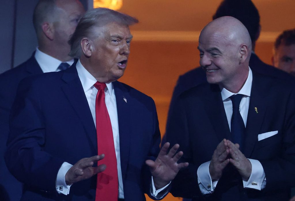 🎥 Trump-Infantino, SHOW in conferenza: “Altro Mondiale in USA? Magari con la Cina!”. Argentina…