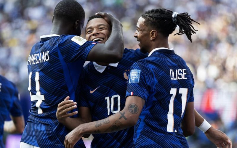✅ Paraguay-Francia, le UFFICIALI: Tchouaméni out, diversi cambi per Alfaro! Previsti temporali