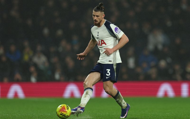 🎙️ Dragusin: “Non vedevo l’ora di venire alla Fiorentina. Tottenham? Quell’esperienza mi ha fatto crescere tanto”